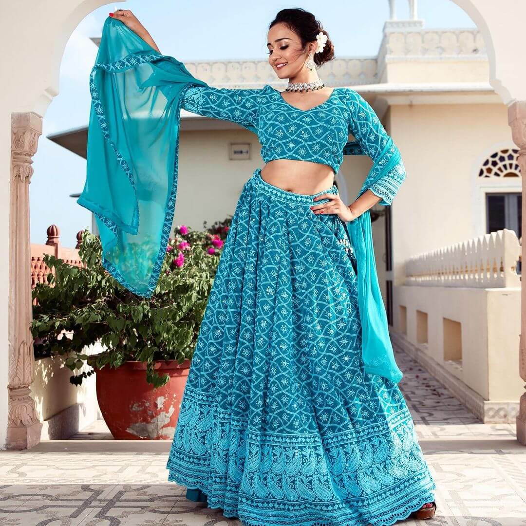 Ashi Singh Look Gorgeous In Blue Chikanari Lehenga Outfit Ashi Singh Fabulous Outfit and Style
