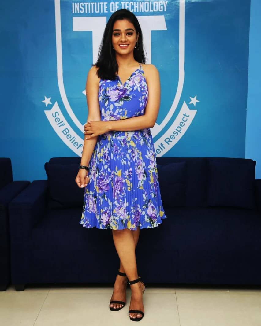 Gayathrie Shankar Pretty Look In Blue Short Dress Outfit