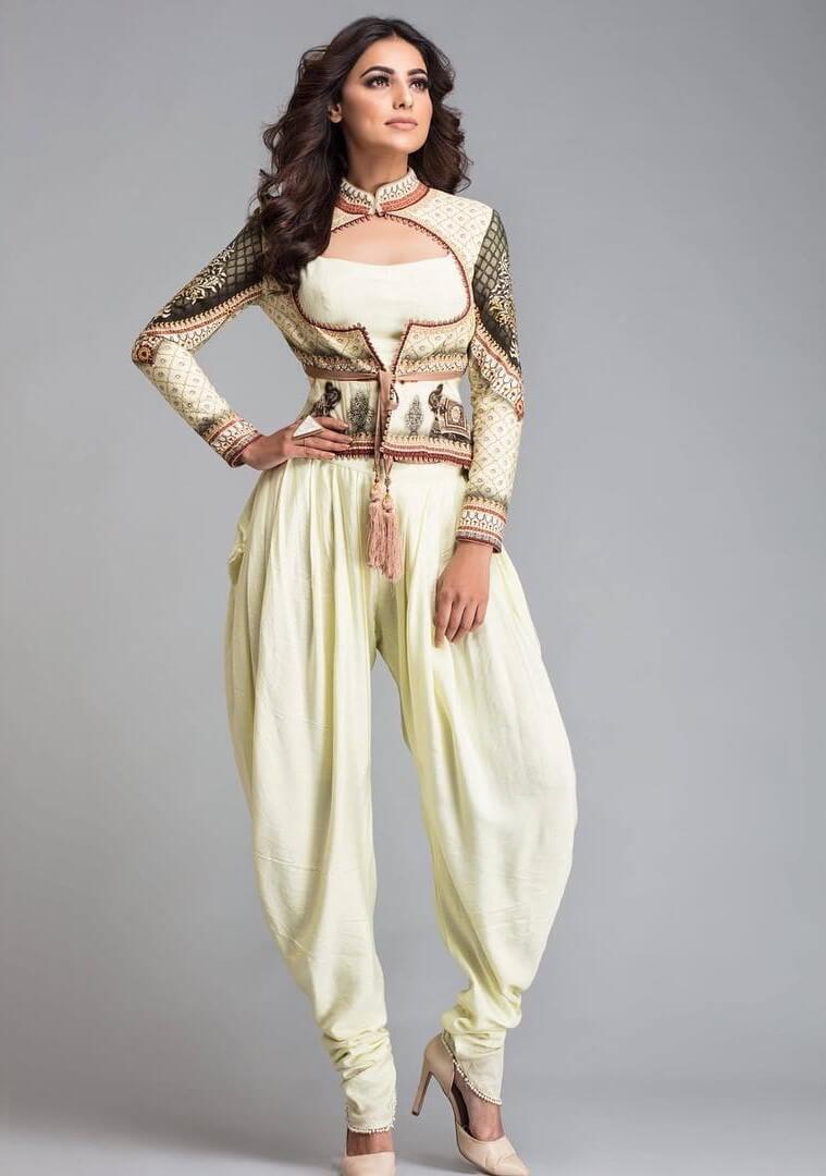 Ginni Kapoor Fashionable Look In Jacket With Dhoti Pants