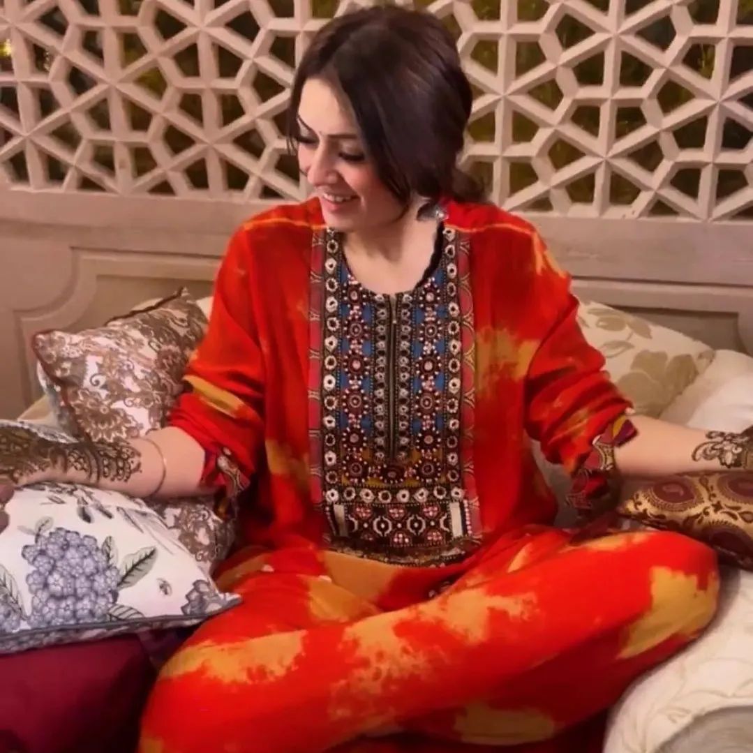 Hansika Motwani And Sohail Kathuria Mehendi Ceremony See Photos