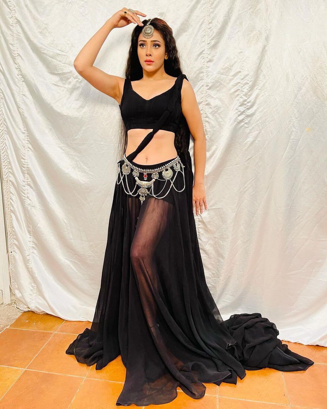 Hot Babe Hiba Nawab In Black Outfit Hiba Nawab Stunning Looks And Outfit