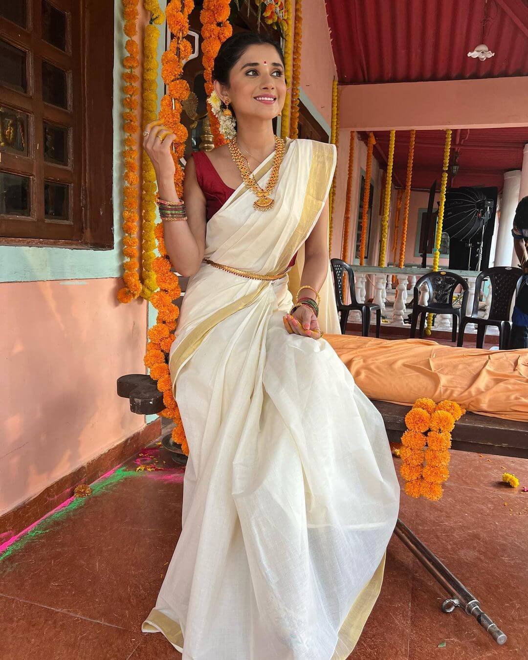 Kanika Mann In Traditional South Indian Dress With Gold Jewellery