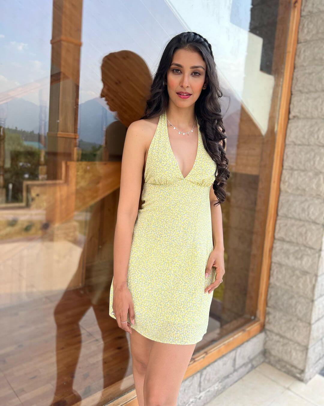 Navneet Kaur Dhillon Sexy Look In Deep Plunging Neck Dress Outfit
