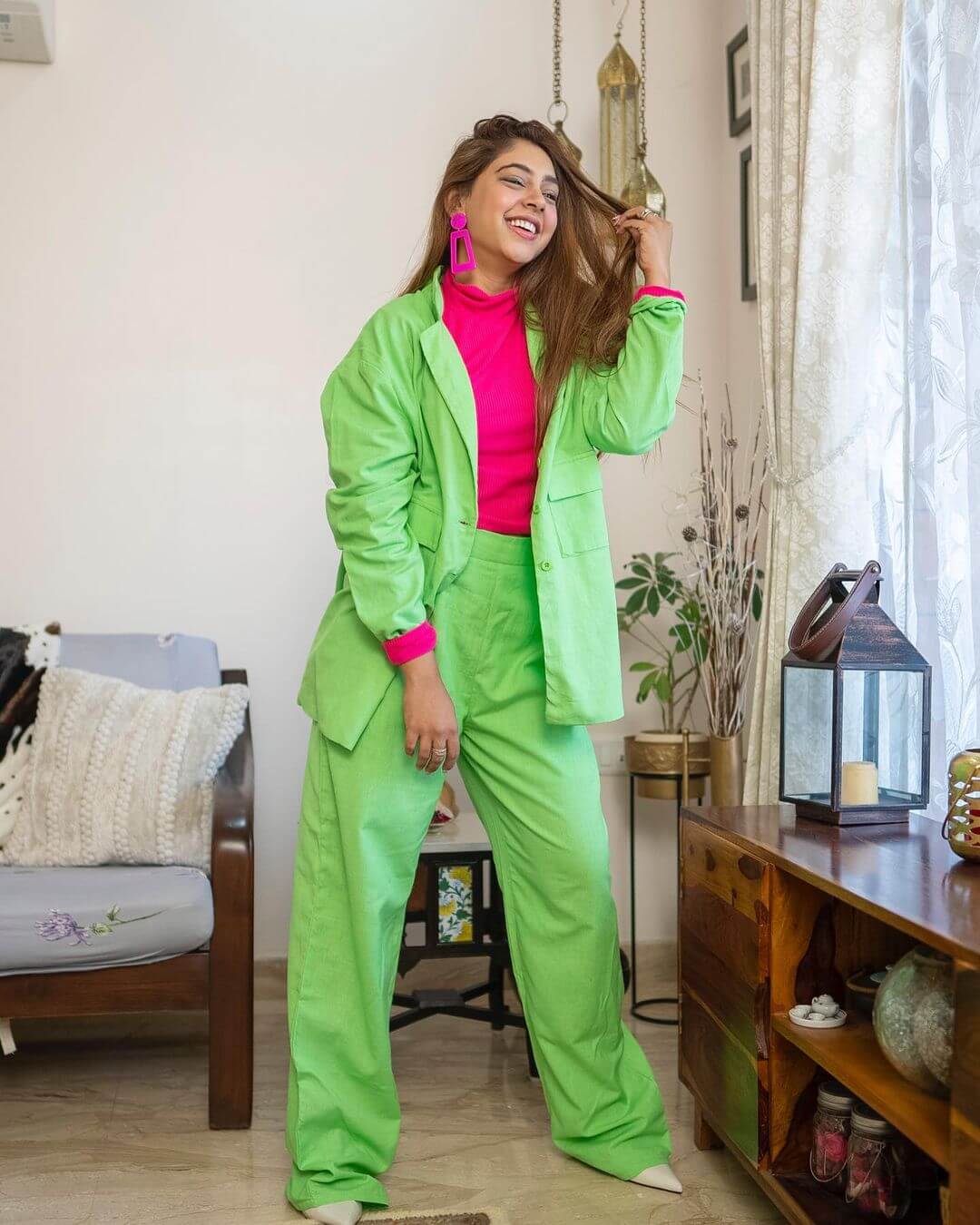 Niti Taylor Peppy Look In Green Two Piece With Neon Pink Turtle Neck Top