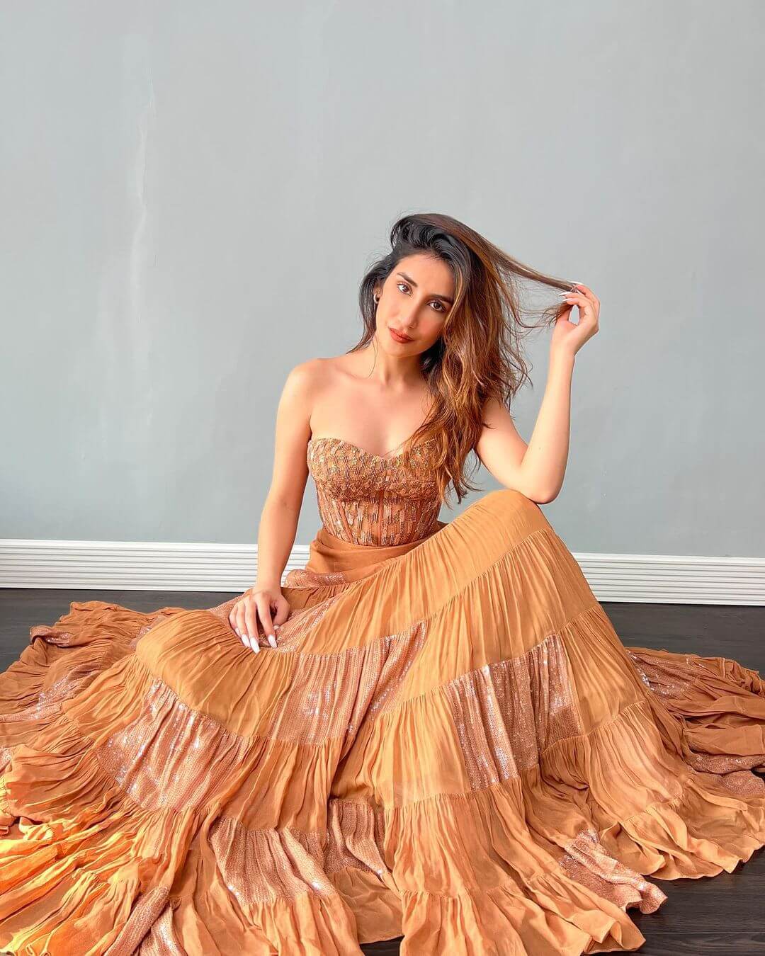Parul Gulati Look Hot In Sweet Heart Neck Long Flared Gown Outfit
