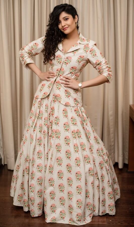 Ritika Singh Chic Look In White Flora Print Coat With Skirt