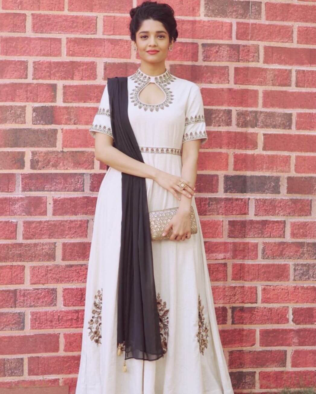 Ritika Singh Look Elegant In White Anarkali Suit With Black Dupatta