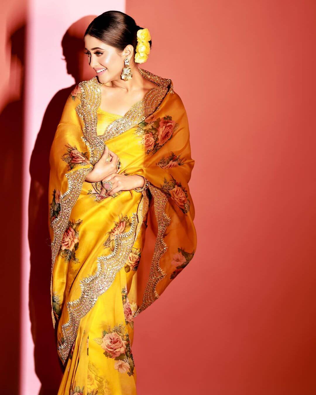 Shivangi Joshi Classy Look In Yellow Organza Saree Shivangi Joshi Stylish And Traditional Outfit
