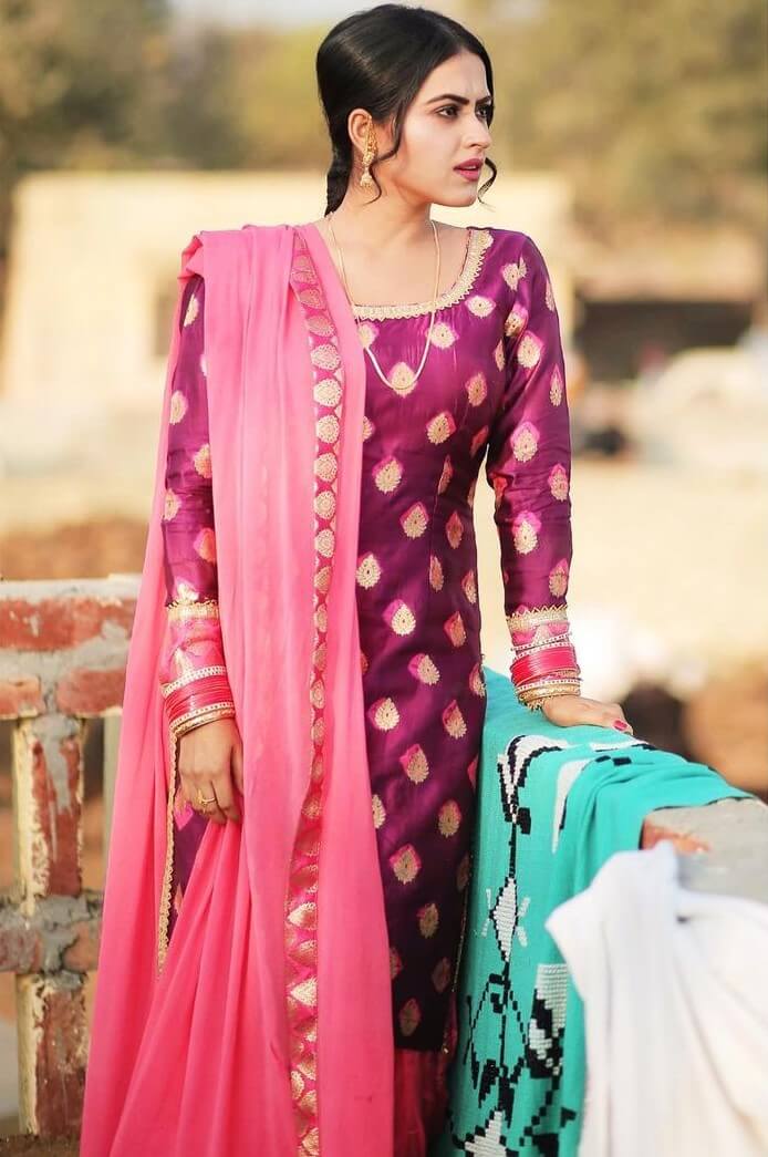 Simi Chahal In Purple Kurta Set Outfit