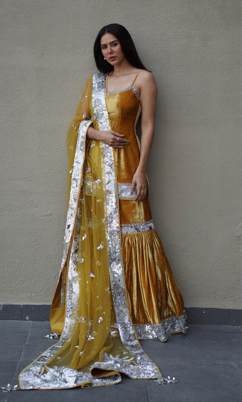 Sonam Bajwa Look Gorgeous In Yellow Velvet Kurta Palazzo Set Outfit