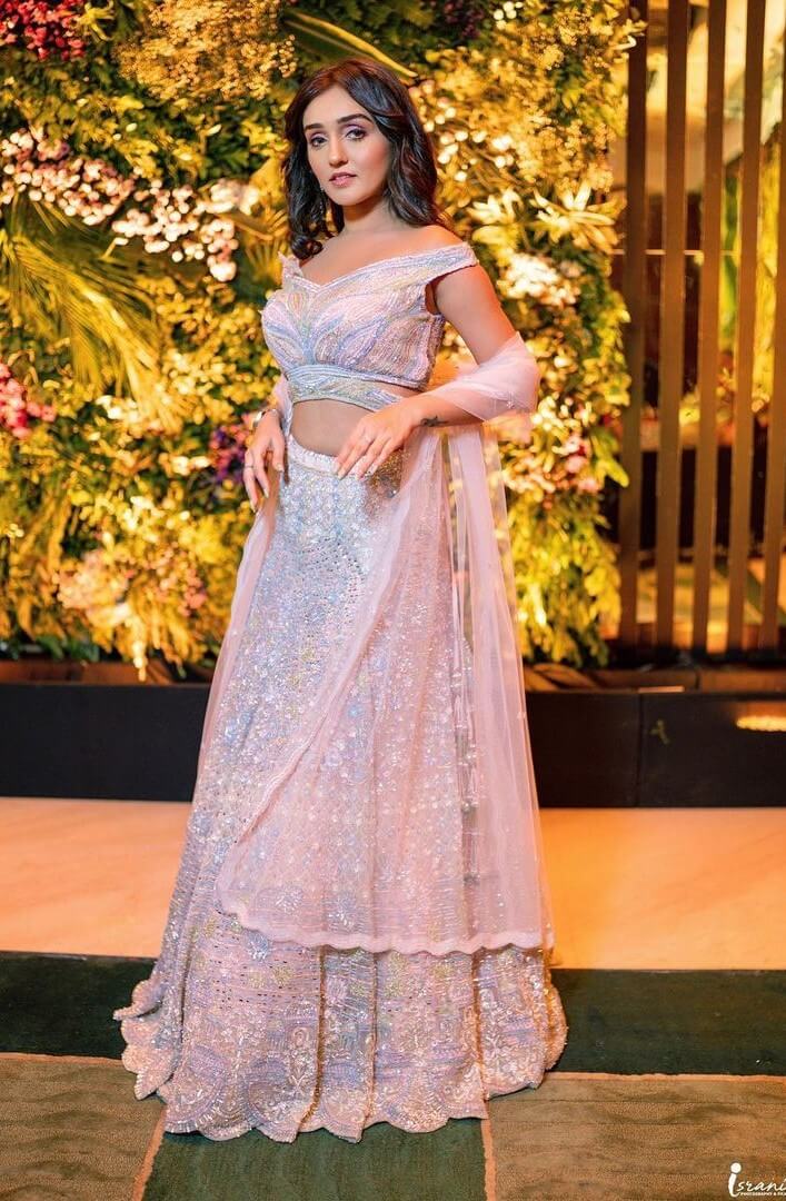 Tanya Sharma In Glittery White Lehenga Outfit Tanya Sharma Gorgeous Outfit Looks