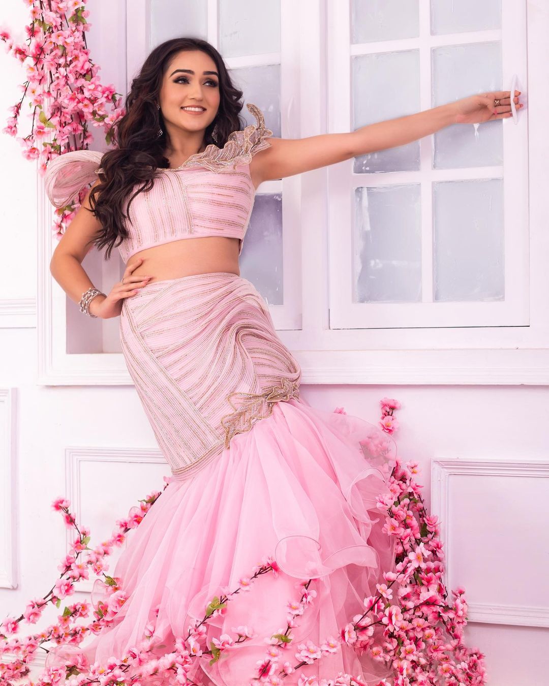 Tanya Sharma Princess Look In Pink Bodycon Skirt With Crop Top Tanya Sharma Gorgeous Outfit Looks