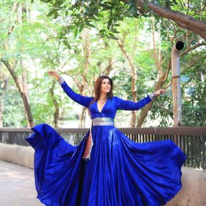 Aditi Sarangdhar Traditional & Western Outfits & Looks: Western Outfit & Looks