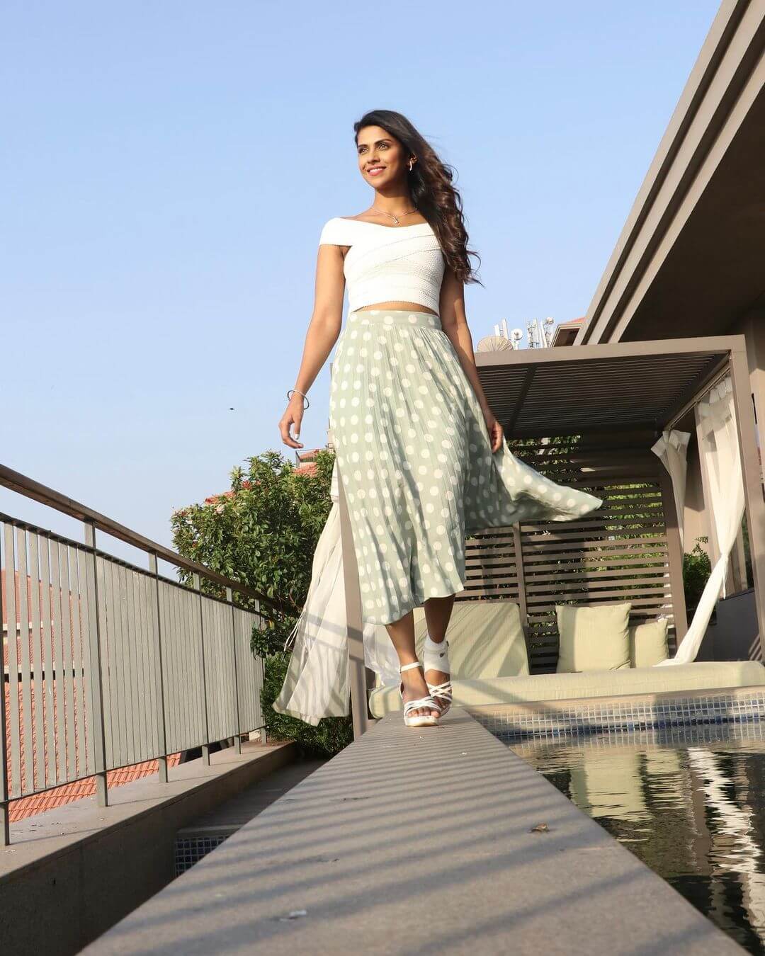 Aditi Sarangdhar Cool,Breezy & Ethnical Outfit Looks: Western Outfit 