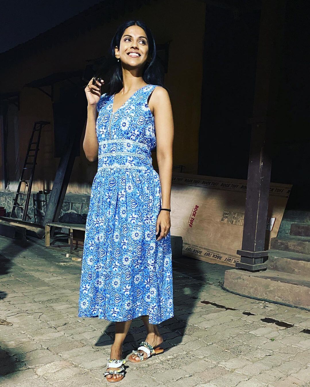 Aditi Sarangdhar Cool,Breezy & Ethnical Outfit Looks: Western Outfit & Looks 