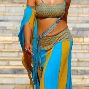 Anushka Shetty Hot Western & Ethnic Outfit & Looks : Western Outfit & Looks 