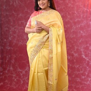 purva Nemlekar Traditional, Ethnical Outfits & Looks: Saree Wear