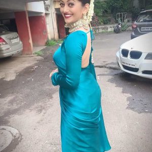 Manasi Naik Ethnic ,Western Outfits & Looks: Traditional & Ethnic Outfit 