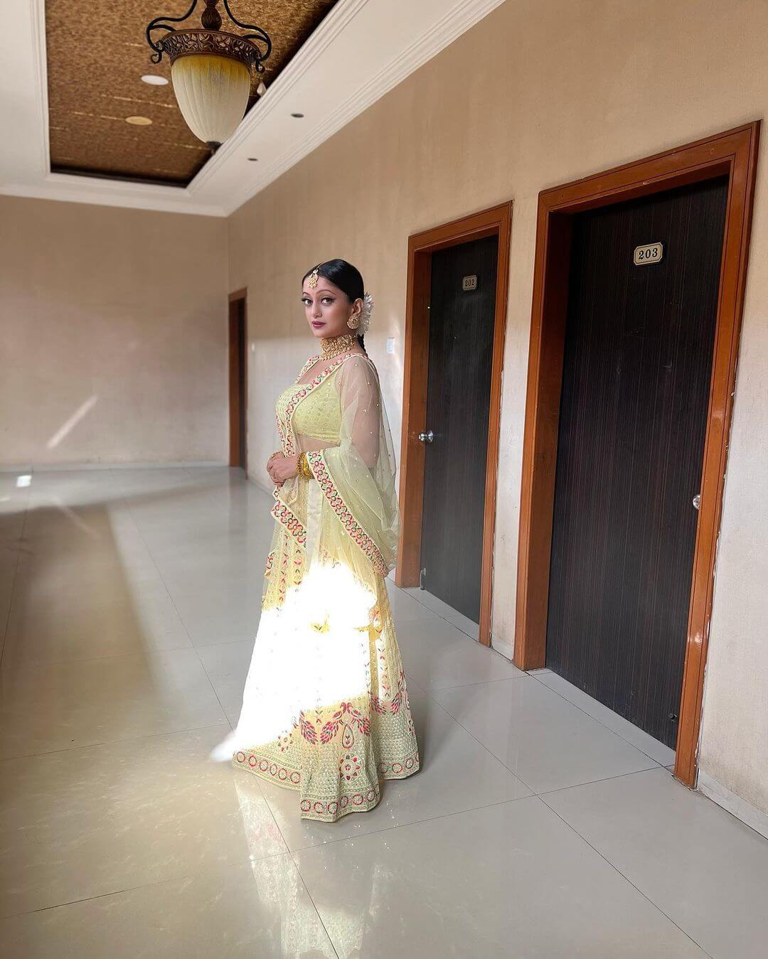 Manasi Naik Ethnic, Western Outfits And Looks