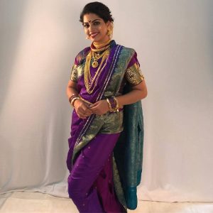 Smita Shewale Sophisticated Outfits & Looks : Traditional & Ethnical Outfit & Looks 