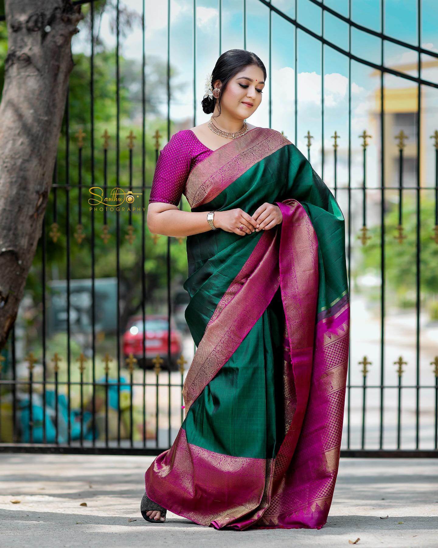 Meghana Raj Mesmerizing Look In Green & Pink Silk Saree Paired With Pink Blouse