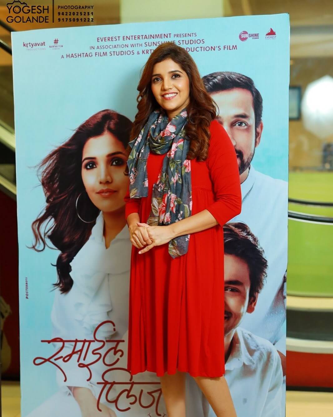 Mukta Barve Slaying The Simple Casual Look In Red Dress With Grey Floral Print Scarf