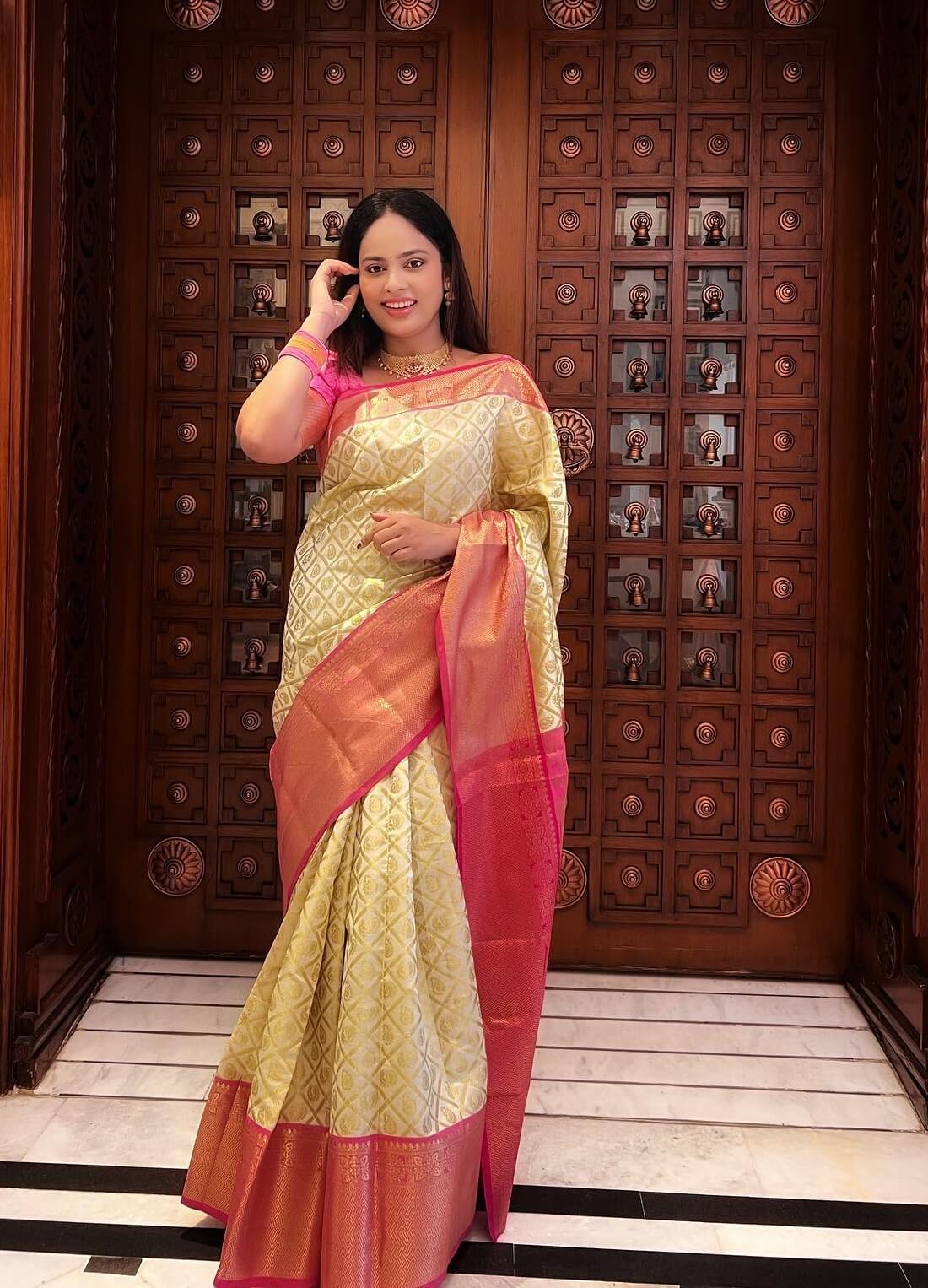 Nandita Swetha Classy & Elegant Look In Off White & Pink Zari Woven Saree