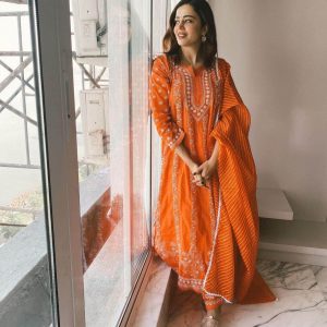 Neha Pendse Comfy & Fabulous Outfits & Looks : Ethnic Outfit & Looks 
