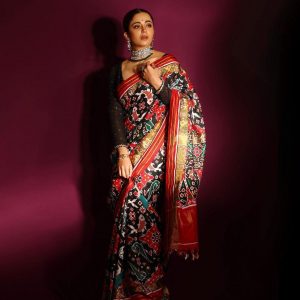 Neha Pendse Comfy & Fabulous Outfits & Looks : Traditional Outfit Looks 
