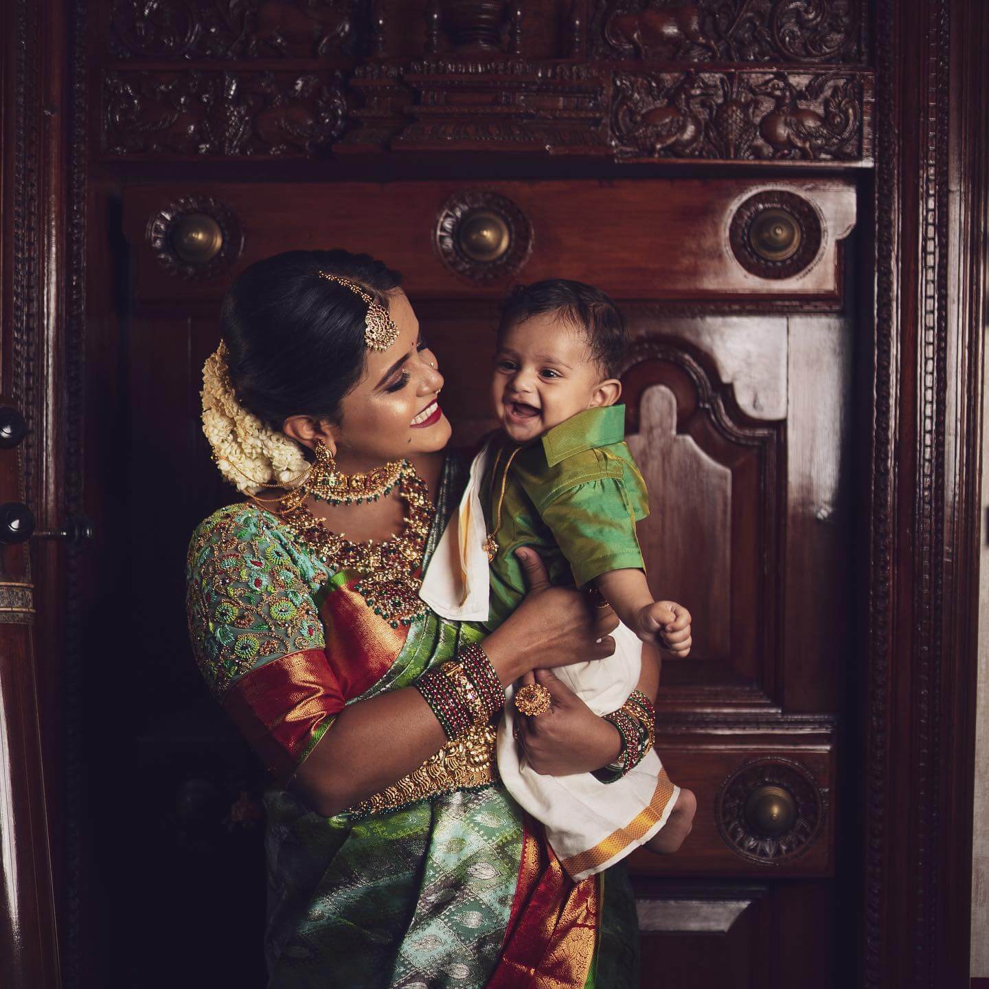 New Mommy Mayuri Kyatari  In Green Banarasi Silk Saree With Heavy Embroidered Blouse Is Twinning With Her Baby