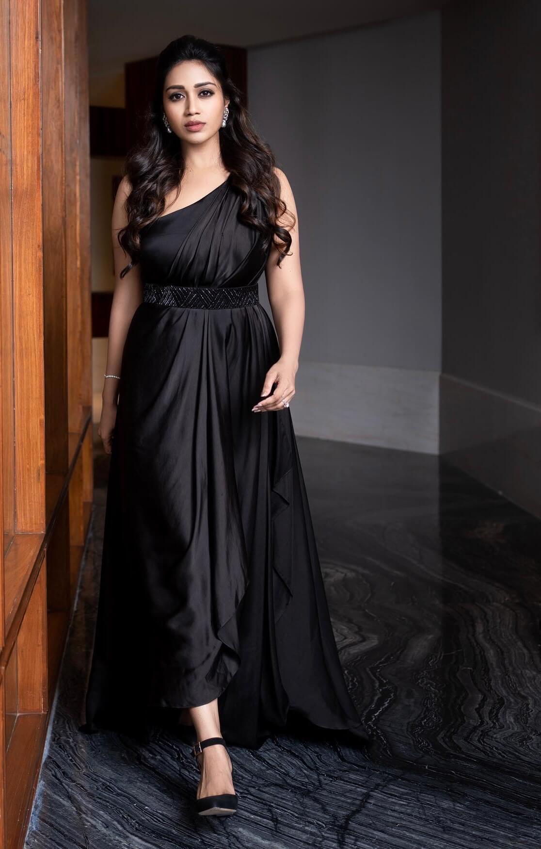 Nivetha Pethuraj Look Tempting In Black One Side Shoulder Solid Dress