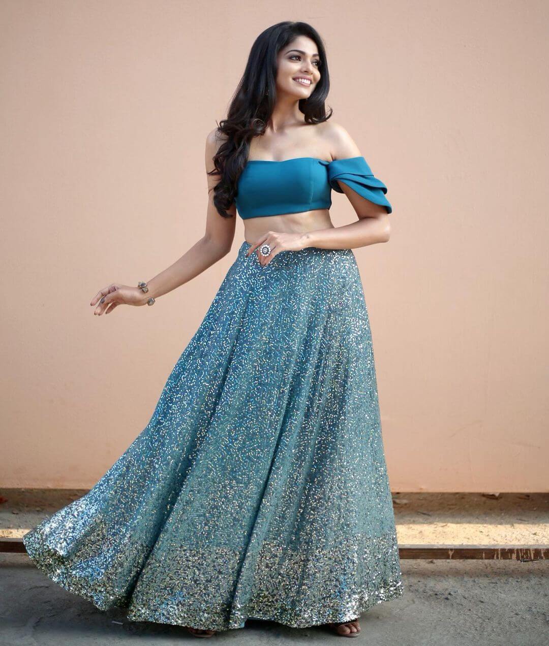 Pooja Sawant Stunning Outfits And Looks