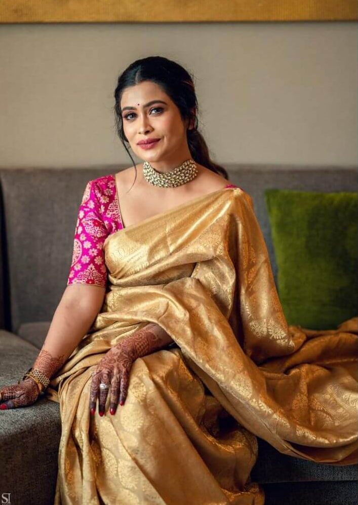 Ruchita Jhadav In Golden Saree With Pink Blouse Outfit