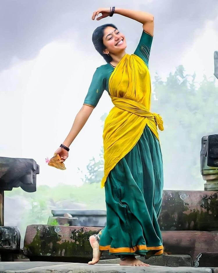 Sai Pallavi Simple Chic Outfits And Looks