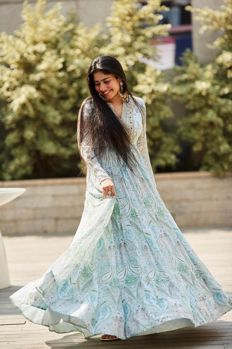 Sai Pallavi Simple Chic Outfits And Looks