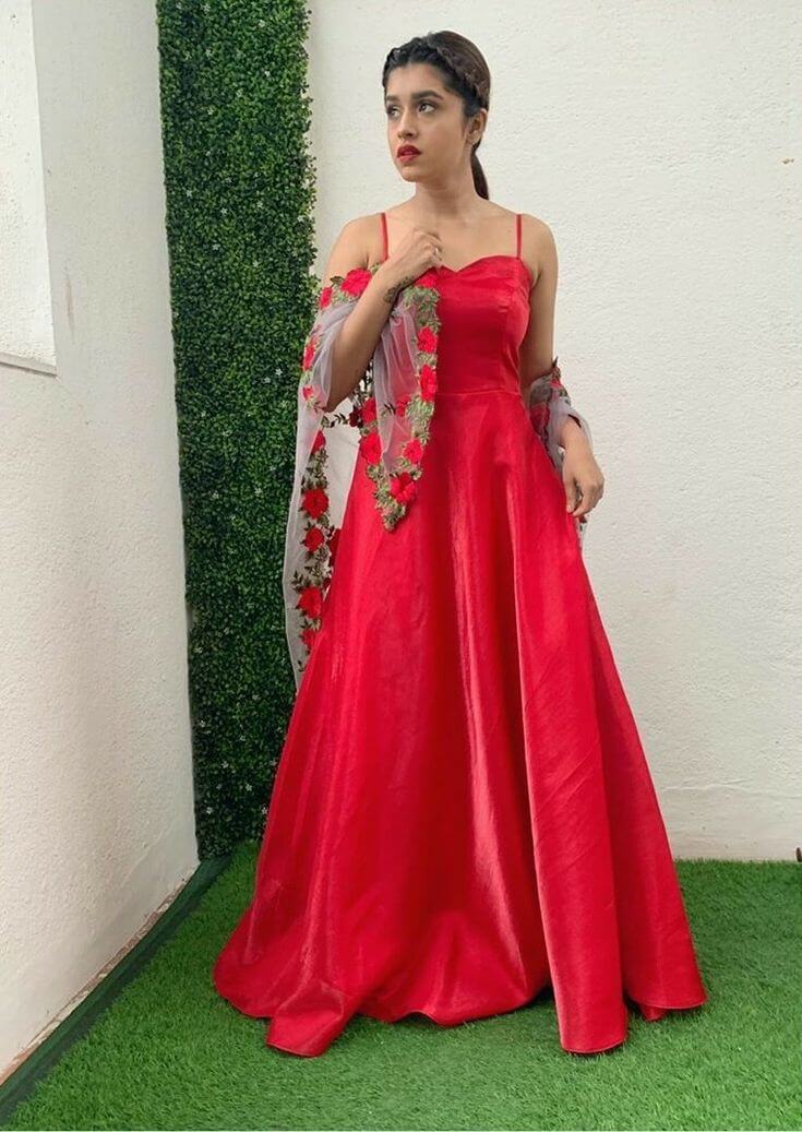 Sanskruti Balgude Mesmersizing Outfits And Looks