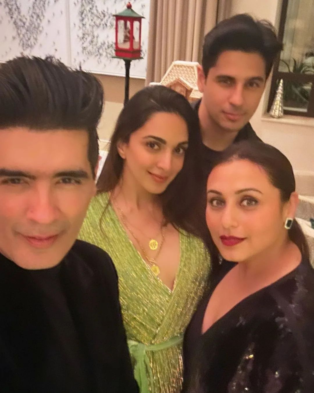 Sidharth Malhotra And Kiara Advani New Year Celebrations With Manish Malhotra Karan Johar And Rani Mukerji