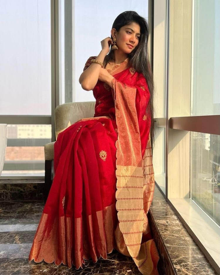 Sai Pallavi Simple Chic Outfits And Looks