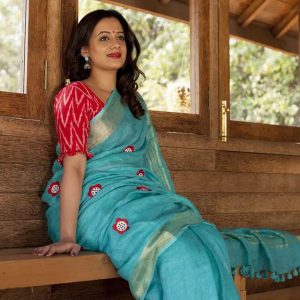 Spruha Joshi Ethical & Classy Outfits & Looks : Ethnic & Traditional Outfits & Looks 