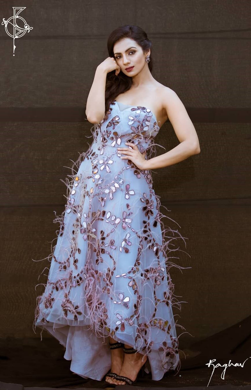 Sruthi Hariharan Look Stunning In Aqua Blue Feather & Mirror Work Sweetheart Neck Long Dress