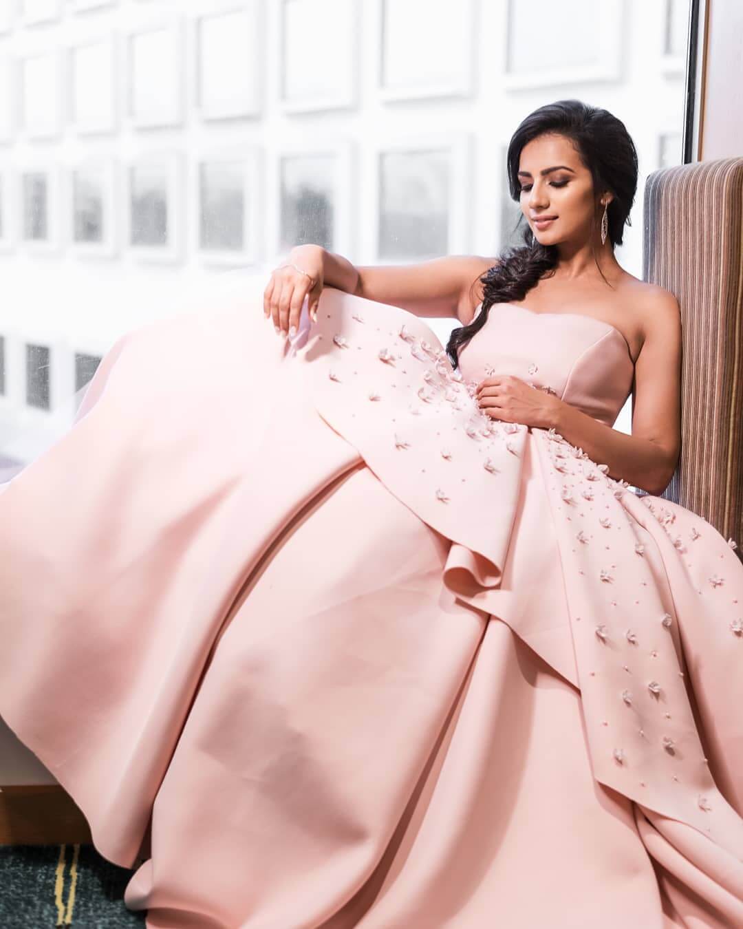 Sruthi Hariharan Ravishing Look In Off Shoulder Pink  Multilayer  Gown