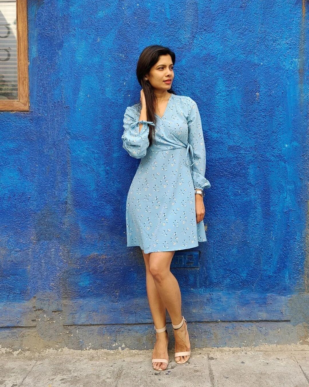 Suruchi Adarkar In Crepe Light Blue Wrap Dress Outfit