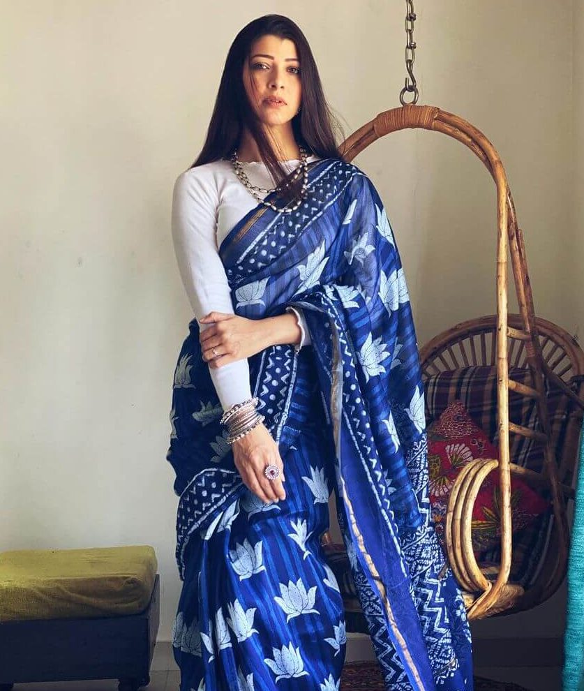 Tejaswini Pandit In Pure Cotton Blue & White Printed Saree With Full Sleeves Blouse