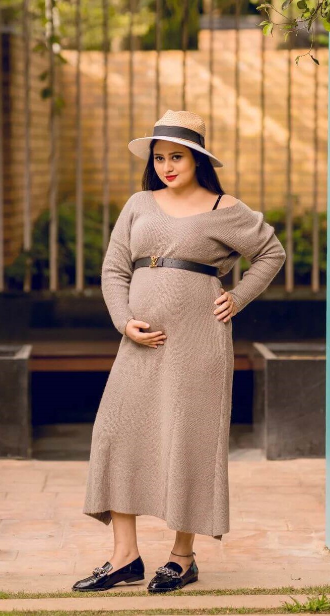 Amulya In Beige V-Neck Long Maxi Dress