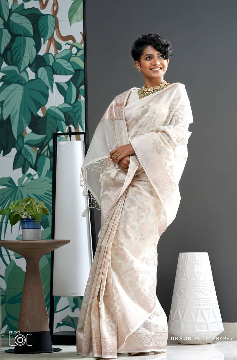 Anandam Fame Anarkali Marikar In White Silk Saree Looks Elegant