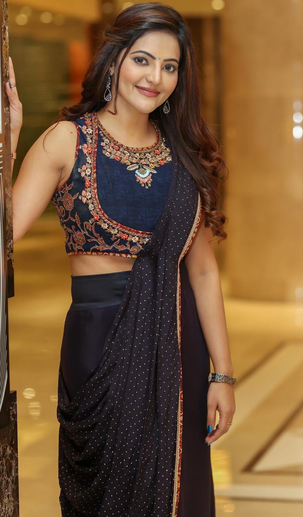 Athulya Ravi In Navy Blue Saree & Blouse Outfit