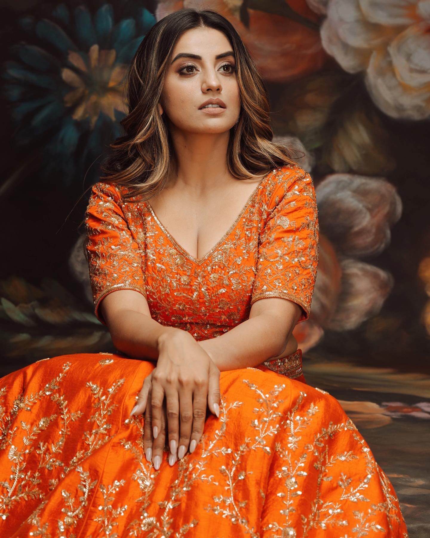Beauty Bae Akshara Singh Divine Look In Orange Embroidered Lehenga Set