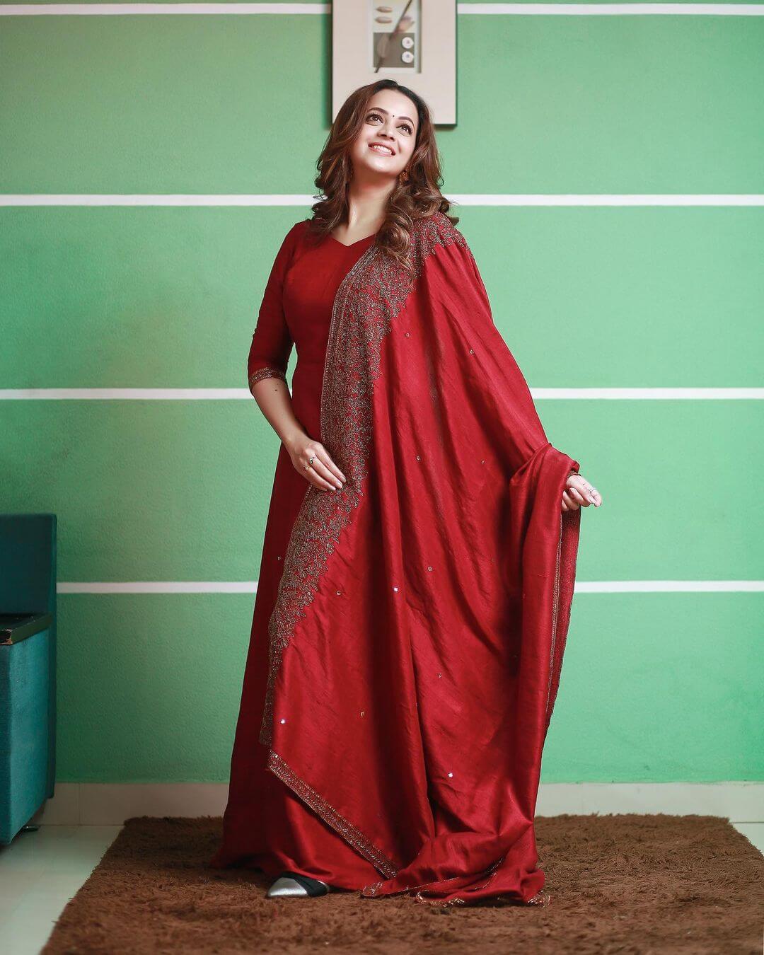 Bhavana Menon Peppy Look IN Hot RED A-Line Golden Embroidered  Kurta With Dupatta
