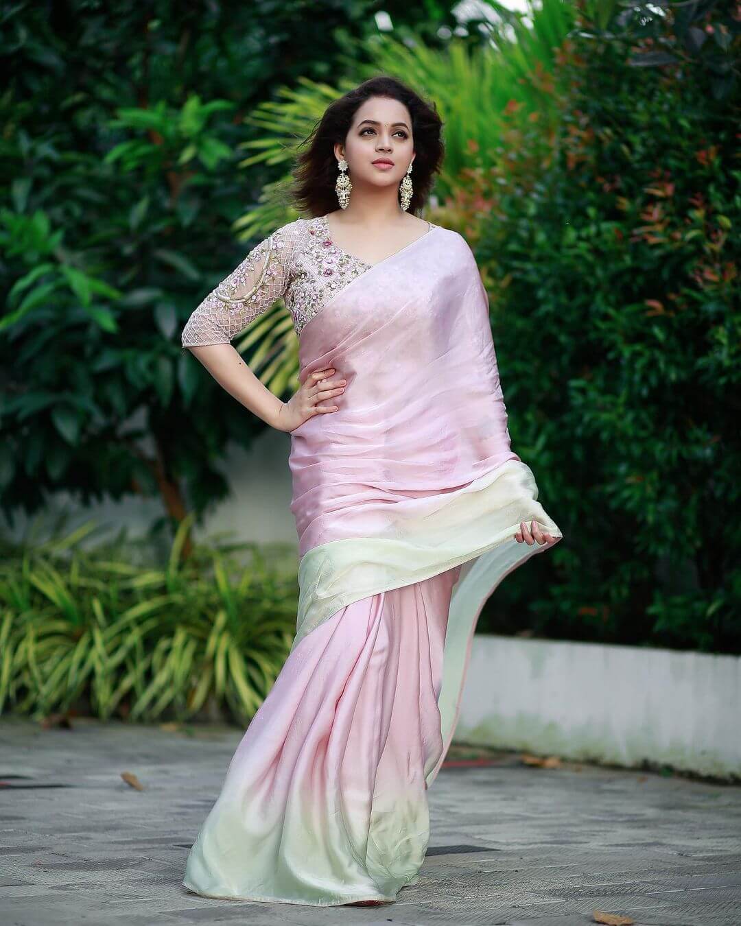 Bhavana Menon Pink & Green Double Shade Satin Silk Saree With Designer Blouse