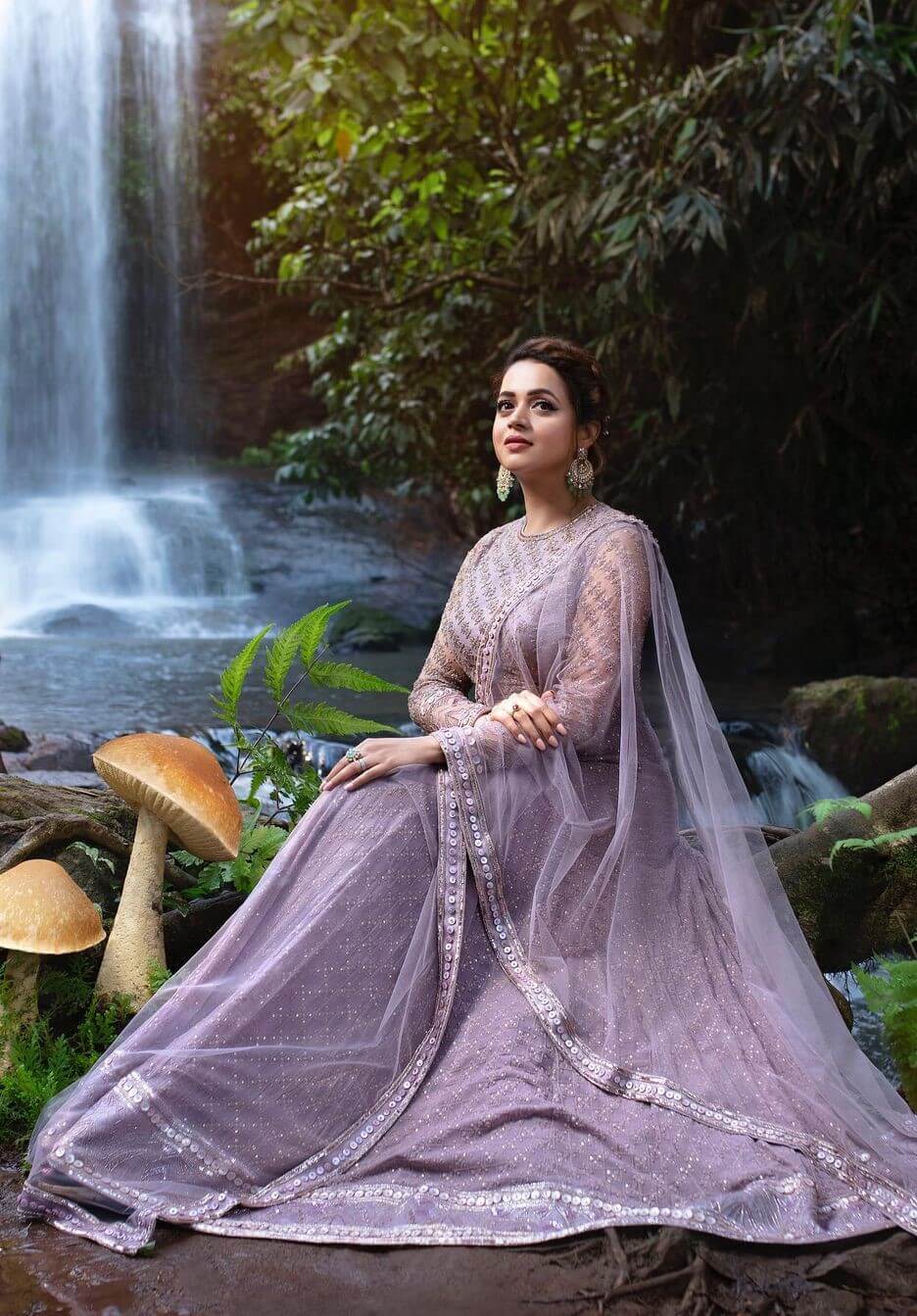 Bhavana Menon Ravishing Look In Light Purple Lehenga